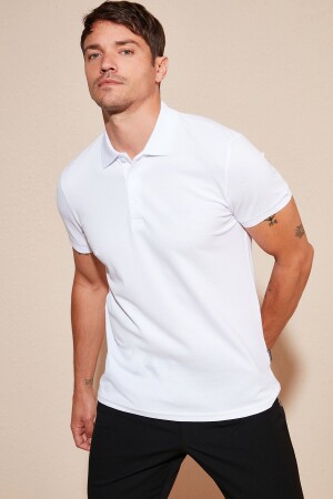 100 % Baumwolle, reguläre Passform, geknöpftes Polo-Hals-T-Shirt. Herren-Polo-Hals-T-Shirt 5902127 - Buratti