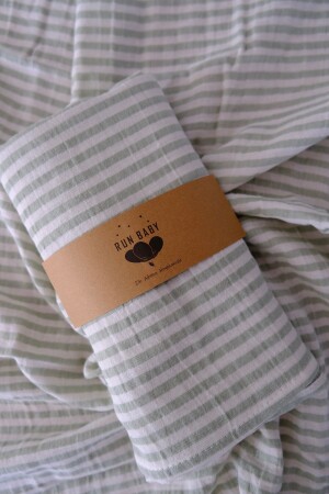 115x95 cm Double Layer Muslin Baby Cover (Green Striped) runbaby muslin double layer cover - runbaby