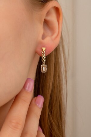 14 Carat Gold Baguette Stone Pars Earrings - Gençtaş Kuyumculuk