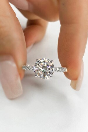1.81 Carat Tektaş Yüzük - Crystal Diamond Zirconia