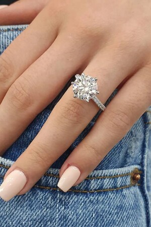 2 Leuchtkästen für besondere Anlässe und Heiratsanträge. 5 Karat Solitärring - Crystal Diamond Zirconia