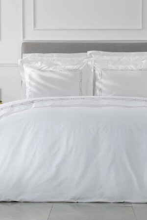 مجموعة من الأبيض من أوريان غراي مطرزة من طراز بيركال غطاء غطاء مزدوج 200 - Karaca Home
