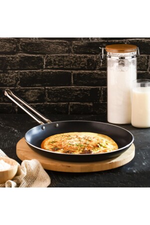 26 cm Chef Crêpes-Pfanne – Horeca Antihaft-Crêpes- und Omelettpfanne 26 cm (Stahlstangengriff) - Evren