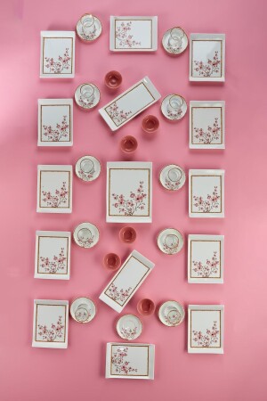 33-teiliges Frühstücksset mit Sakura-Blumenmuster für 12 Personen - Erbaşlar