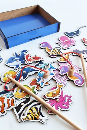 39-teiliges magnetisches Angel- und passendes Spielset aus Holz mit 2 Angelruten - Metafortoys