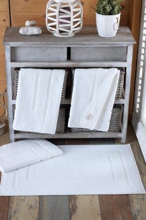 4 Pieces Odelia Series Foot Towel 50x70 200gr White VRL0000071 - Varol
