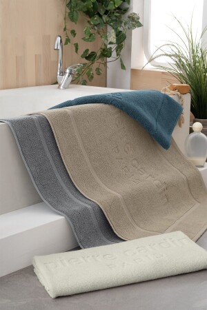 4-teiliges weiches Fußhandtuch mit Logo - Pierre Cardin