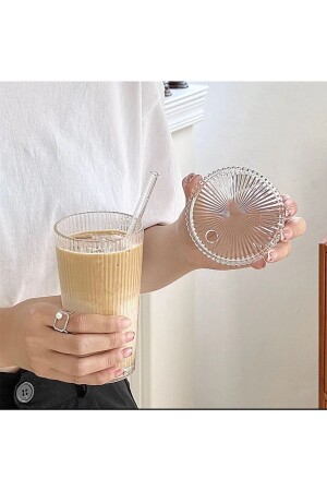 400 Ml Heat Resistant Origami Pattern Glass with Lid and Straw Milkshake Glass 1 Piece LİLYA1405 - Lilya Home