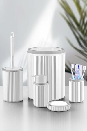 5 Piece Acrylic Luxury Bathroom Set 3375 - Eminem