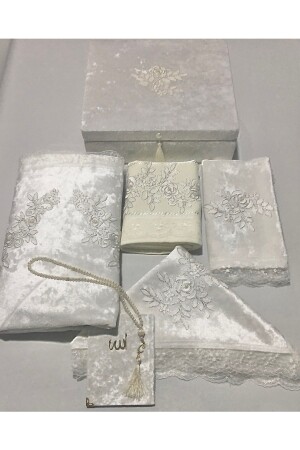 7 Piece Prayer Rug Set with Cream Box - Dilekçeyiz