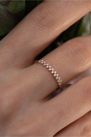 8 Ayar Altın Trend Taşlı Kadın Yüzük - Oroline Jewelry