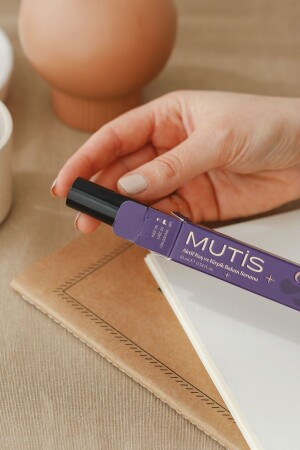 Active Eyebrow and Eyelash Care Serum mutis2 - Mutis