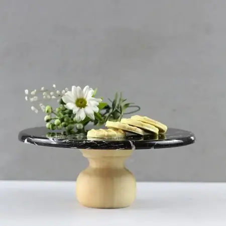 Akayev Mermer 25 Cm Ahşap Ayaklı Siyah Yuvarlak Sunum Tabağı - Akayev