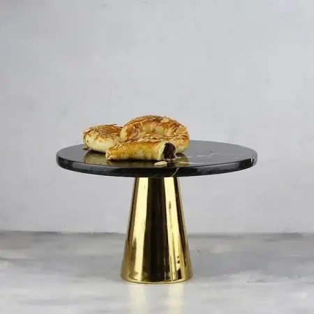 Akayev Mermer 25 Cm Altın Konik Ayak Siyah Sunumluk - Akayev