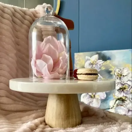 Akayev Mermer 28 Cm Konik Ahşap Ayaklı Beyaz Kalın Yuvarlak Sunum Tabağı - Akayev