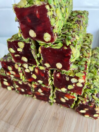 نارلي ملف Antep Fıstığı Kaplı Lokum - 500gr - Halal