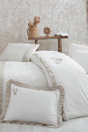 Ayliz Battal Boy Nevresim Takımı %100 Organik Pamuk Saten El Nakışlı Krem 240x220 Cm NVRAYL220X240 - Ecocotton
