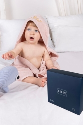 Baby Towel and Pouch Set Crown Embroidered Mix of Natural Bamboo and Pure Cotton 2 Pouches 1 Swaddle in Special Box BKR230328 - EIFIN