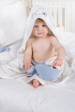 Baby Towel and Pouch Set Soft Mix of Natural Bamboo and Pure Cotton 2 Pouches 1 Swaddle BKR202205 - EIFIN