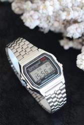 Bayan Saat 1987 Retro Dijital Silver Renk Metal Kordonlu BS2673-KS - Spectrum
