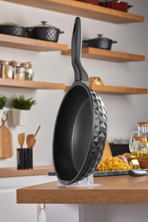 Bella Gusseisenpfanne 28 cm Schwarz TAC-3904 - Taç