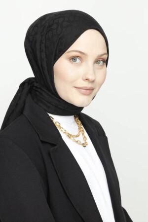 Black Bloom Pattern Shawl - Valorscarf