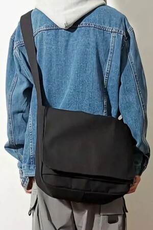 Black Cargo Messenger Bag - Ellevana