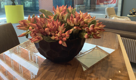 Black Vase with Flowers - 20292 - Cadde Yıldız