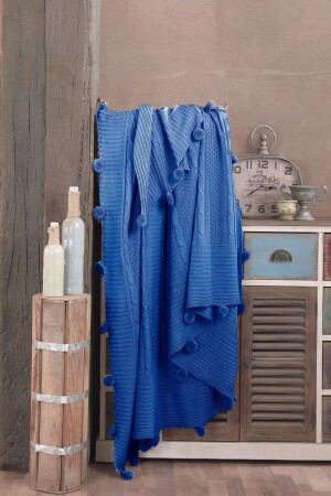 Blaue Pompom-Strick-Kniedecke SURANEV-PompomTekBlue - İpekçe Home