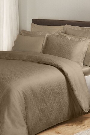 Boras Cotton Jacquard Duvet Cover Set Mink Battalion - Halsa