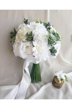 Bridal Bouquet and Boutonniere - Linabukett