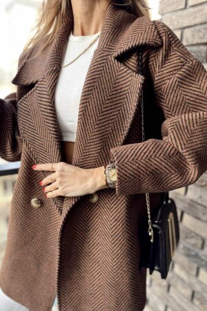 BROWN HERRINGBONE OVERSIZED SHORT COAT - Suzi butik
