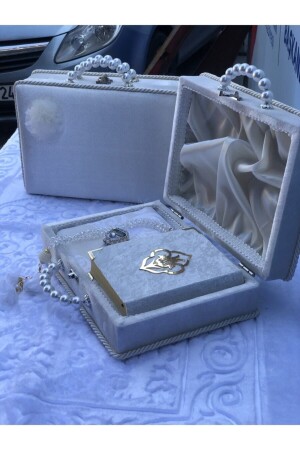 Bundle Dowry Gift Gift in Pearl Detailed Bag (Quran- Prayer Rug-Tesbih-Zikirmatik Set) Cream - Nehir Hediyelik