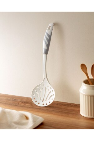 Chase Colander Scoop - Madame Coco