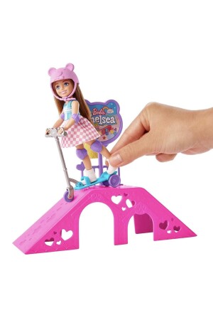 Chelsea Skate Park Hjy35 HJY35 - Barbie