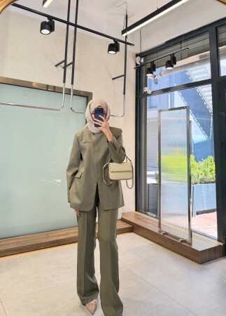 Classy Blazer Suit - Khaki - Duendeca