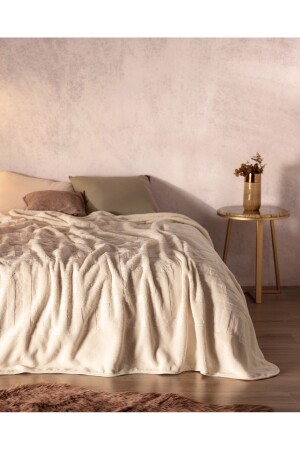 Clementine Mink Emboss Double Blanket - Ecru BAT0000000021 - Madame Coco