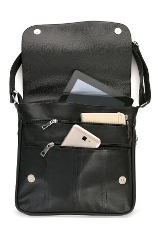 Crossman Umhängetasche aus echtem Leder mit Zwickel - Fubileather
