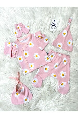 Daisy Pattern Pink 5-Piece Newborn Baby Girl Hospital Release Set - Linda Harris