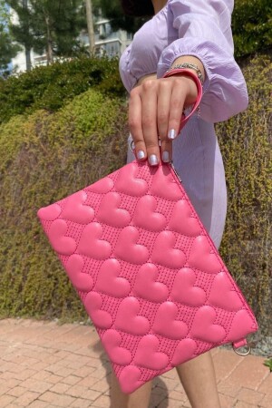 Damen-Portfolio-Clutch mit Herzmuster in Fuchsia, 25 x 19 cm - Defnella