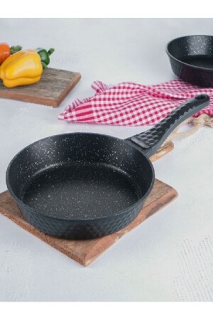 Diamante Black 24 Cm Cast Iron Pan 0036 TAVA3 - ACAR
