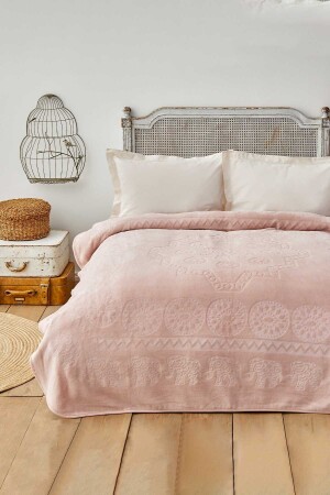 Elephant Powder Double Soft Embosy Blanket 200. 18. 01. 0742 - Karaca Home