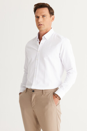 Erkek Beyaz Slim Fit Dar Kesim Oxford Düğmeli Yaka Armürlü Pamuklu Gömlek 4A2000000060 - AC&Co / Altınyıldız Classics