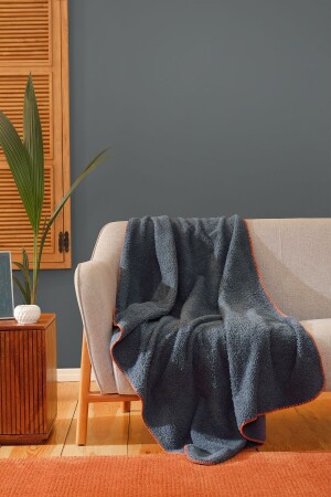 Faye Indigo Throw Battaniye 115x160 Cm 200.21.01.0139 - Karaca Home