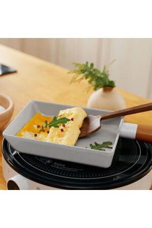 Fika Cast Aluminum Omelet Pan Gray 15cm D-NEOG115 - NEOFLAM