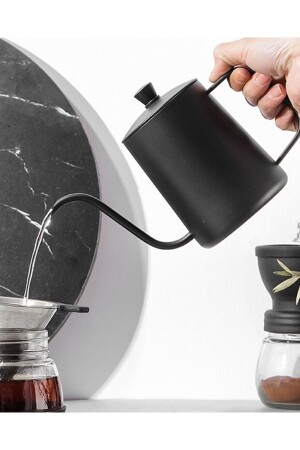 Filter Coffee Brewing Jug with Black Goat Lid 600ml - Hubbychef