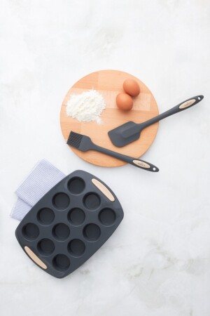 Flex 3 Piece Muffin Cake Mold 153. 03. 06. 6599 - Karaca