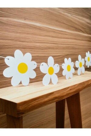 Gänseblümchen-Party-Wanddekoration mit 12 großen Gänseblümchen - Partifabrik
