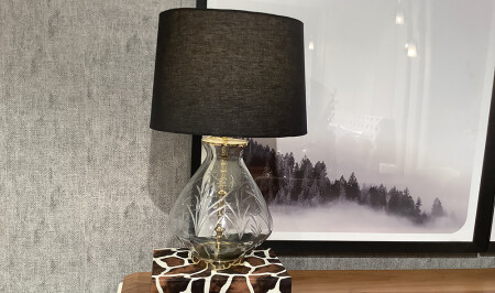 Glass Lampshade with Black Hat - 20224 - Cadde Yıldız
