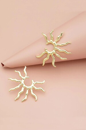 Goldfarbene Ohrringe mit Sonnenfigur - Dora Accessories